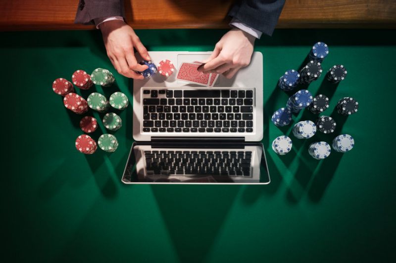 Online Poker